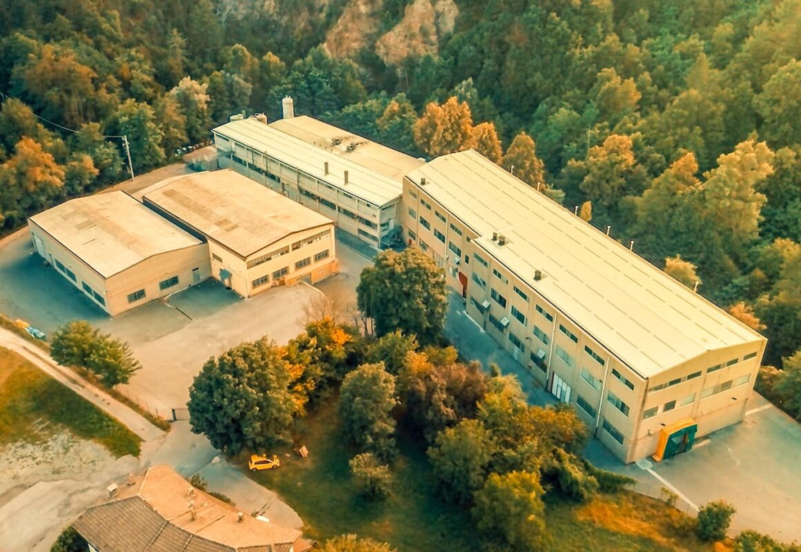 sassellese-vinci-al-volo-stabilimento sassello canestrellini baci amaretti